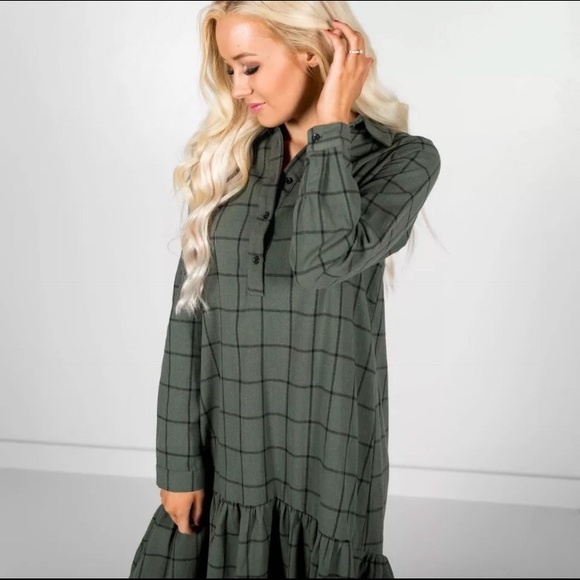 Plaid dress - Picture 3 of 3